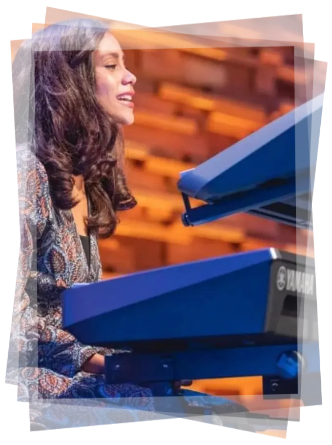 person Maestro de piano